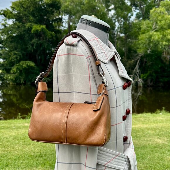 COACH Vintage Soft Legacy Demi Hobo 9564 Burnished Camel Adjustable Strap - Picture 3 of 14